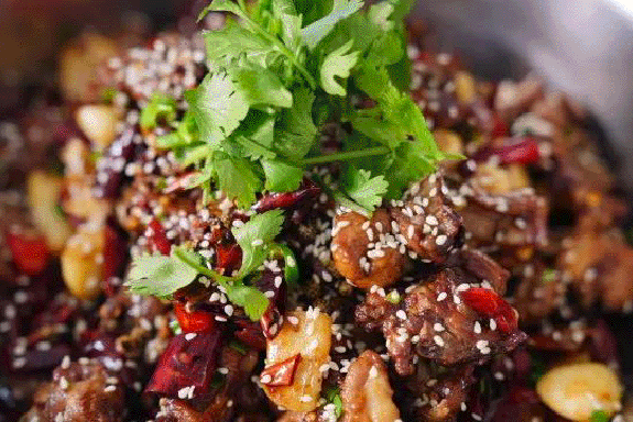 美食面前，沒有一只鴨是 “無辜”的，無鴨不夏天，金宮小廚房上新香辣鴨